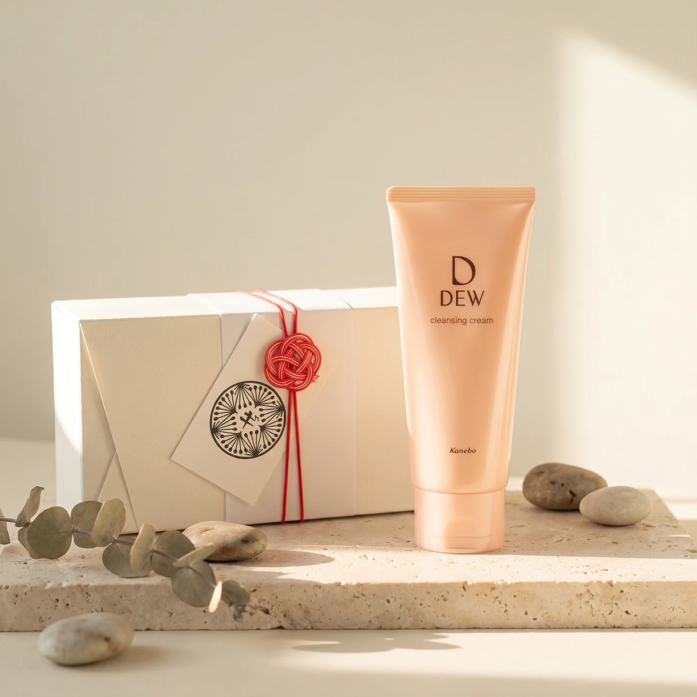 Kanebo DEW Cleansing Cream Makeup Remover 125g