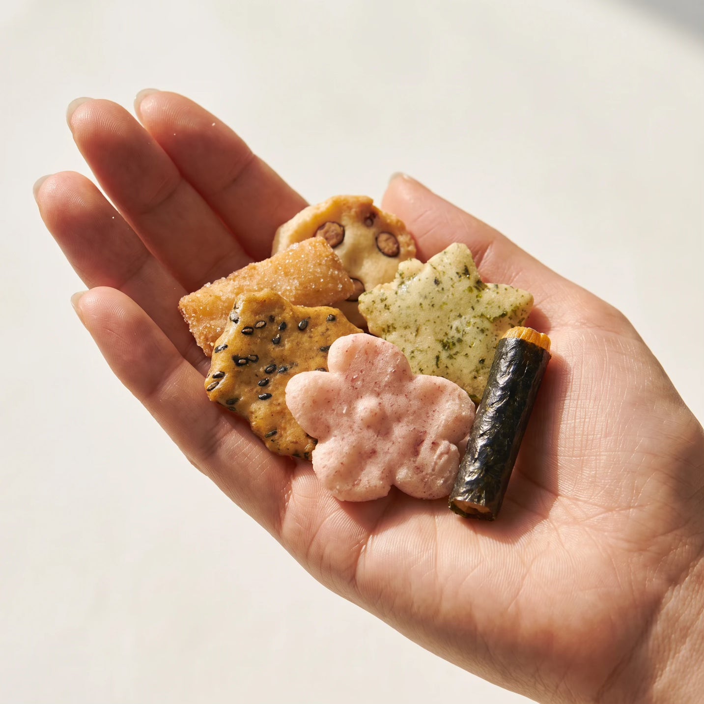 Rakumidou Nanayose Mixed Traditional Japanese Rice Crackers (8 bags inside)