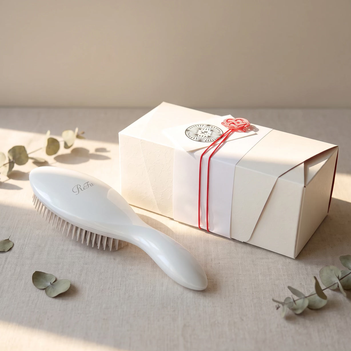 ReFa Aile Brush