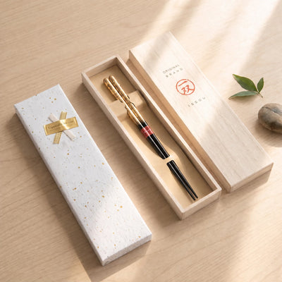 ISSOU Wakasa Lacquered Chopsticks with Paulownia Wooden Gift Box 23cm