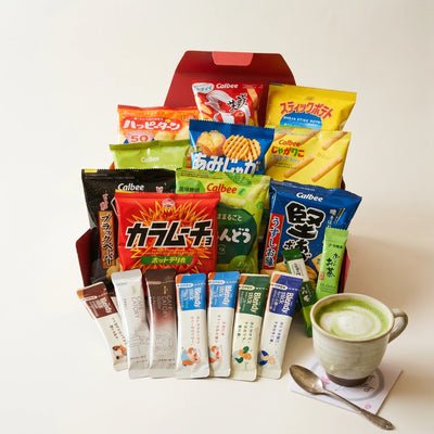 Essential Japanese Snacks 13 Items (8 Snacks + 5 Coffee/Tea)