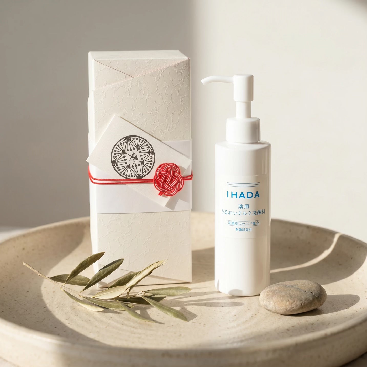 Shiseido IHADA Medicated Moisture Cleansing Milk 140ml