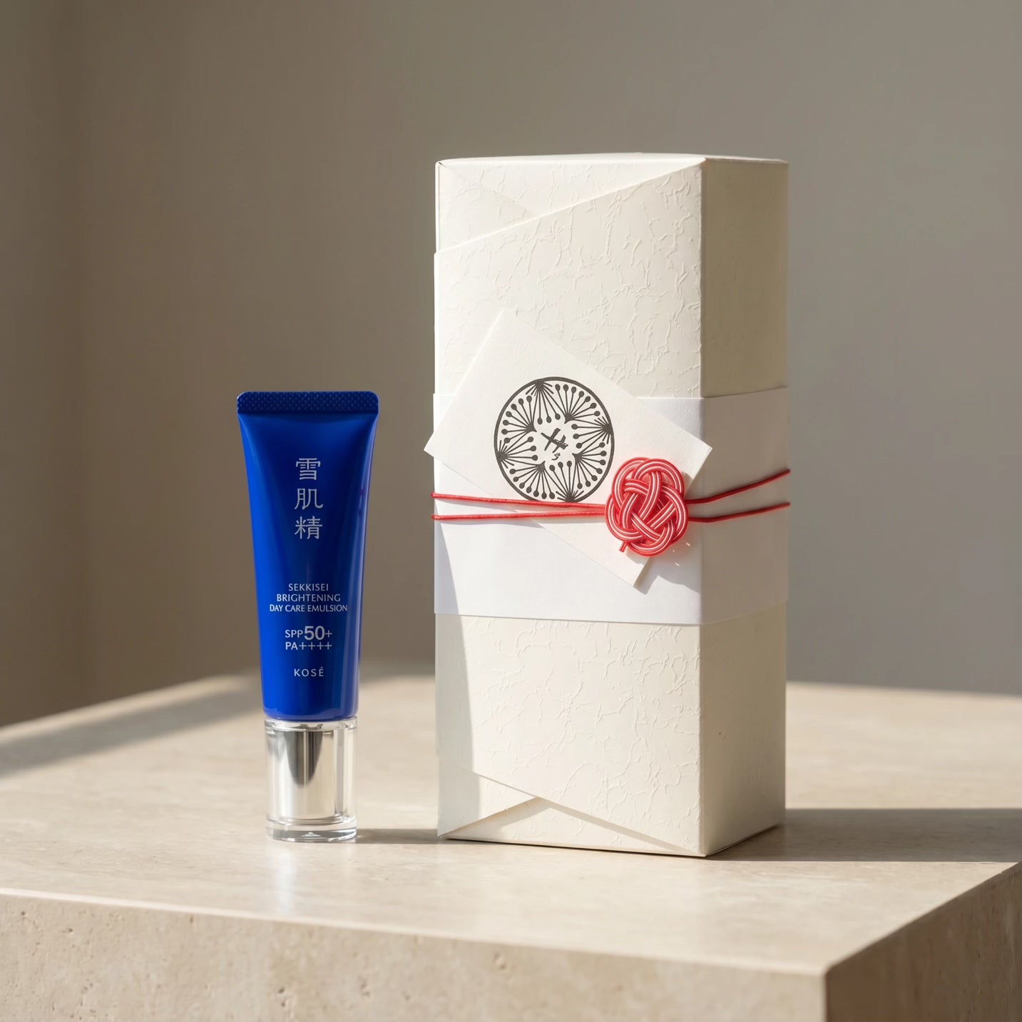 Kose Sekkisei Brightening Day Care Emulsion SPF50+ PA++++ 35ml